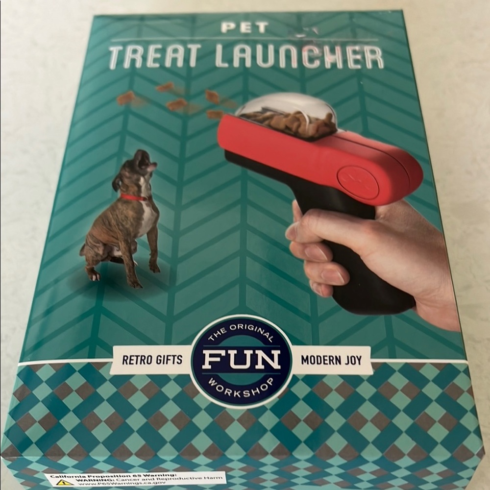 Pet Treat Launcher - Red